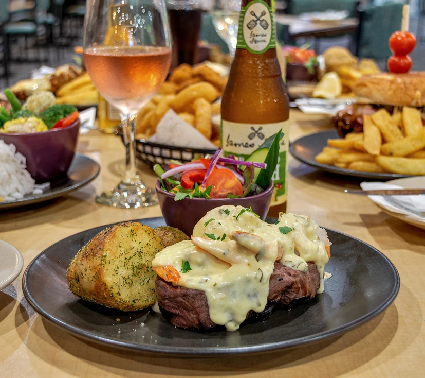 Pub and Restaurant Meals, Specials at Gawler Arms Hotel in the Bistro