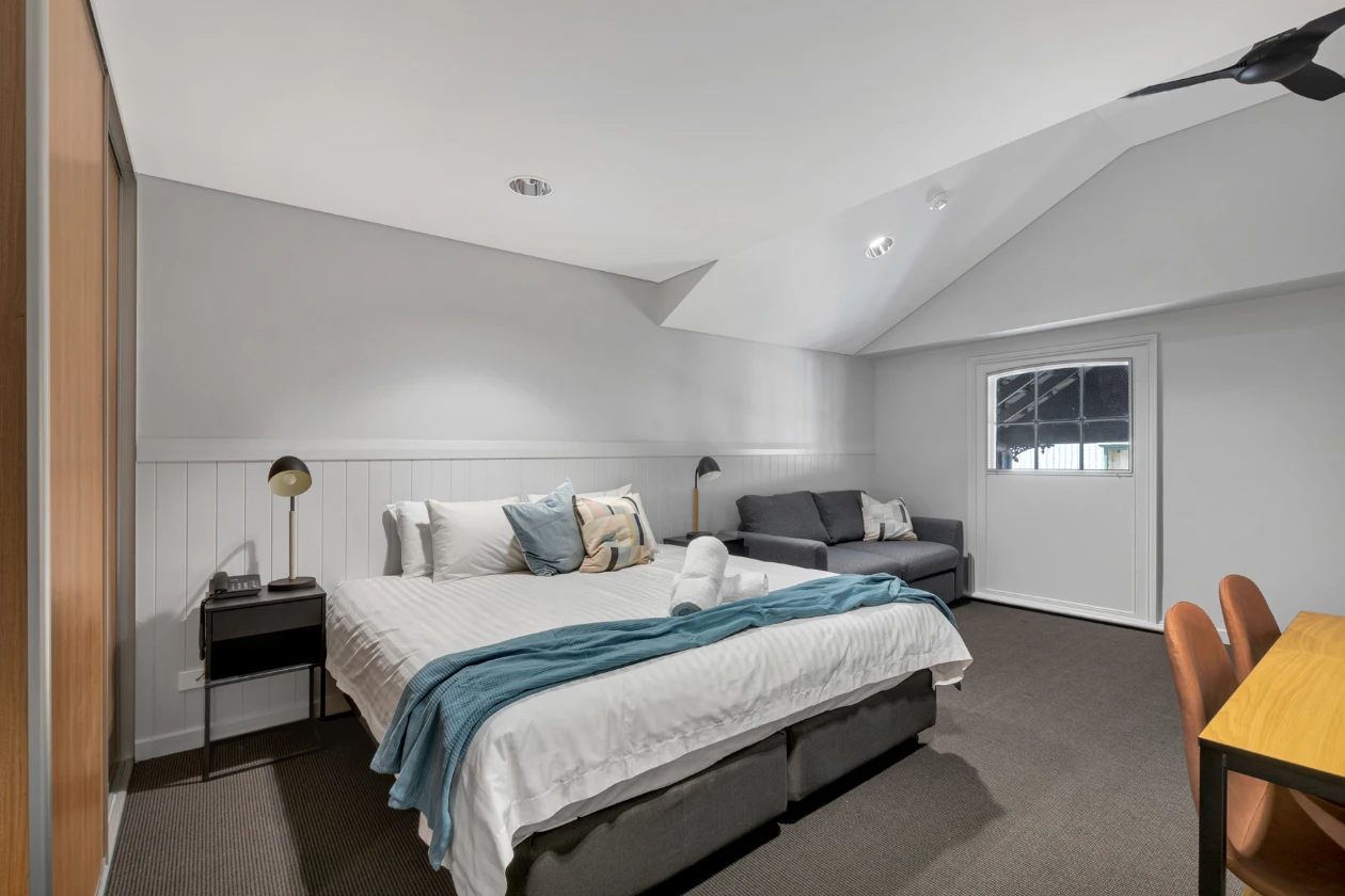 Gawler Arms Hotel Accommodation Family